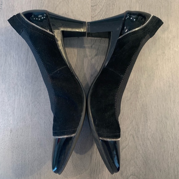 Walking Cradles black suede/patent leather heels with silver zipper detail. - Picture 6 of 14